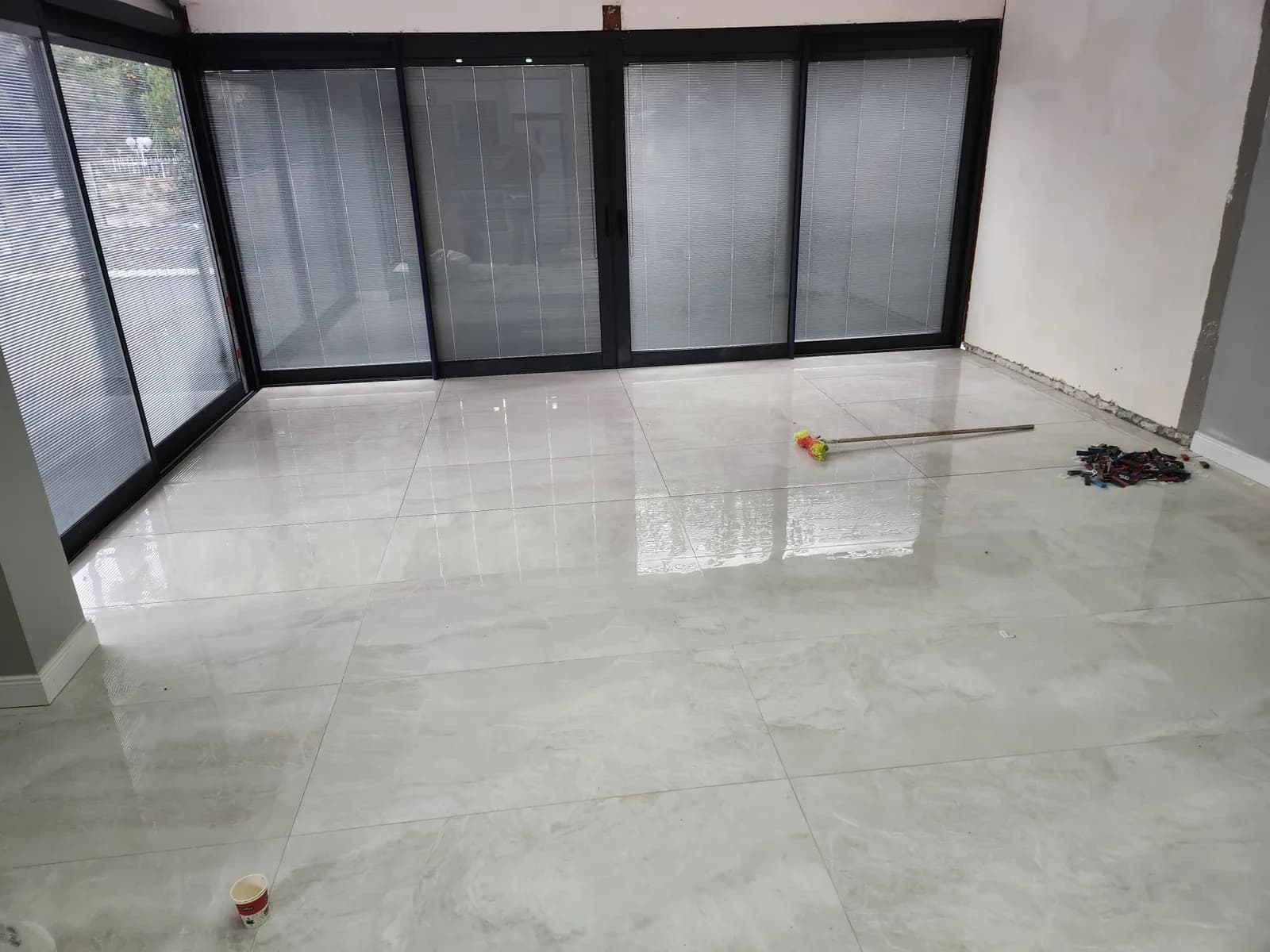 Isıcamlı siyah alüminyum sürme doğrama — CMT Şahin Yapı PVC & Alüminyum Doğrama